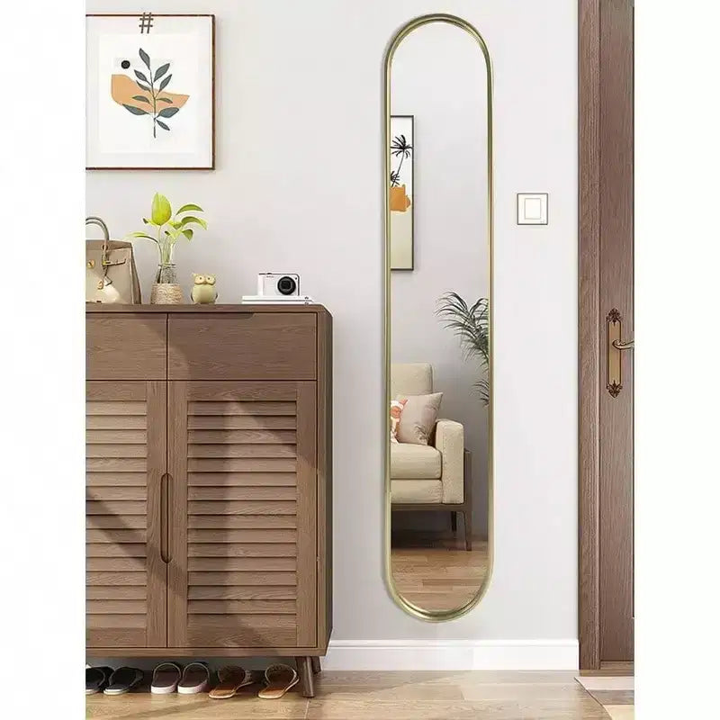 Miroir ovale pleine longueur or avec cadre en métal, 44"H x 8"W, entrée couloir salon