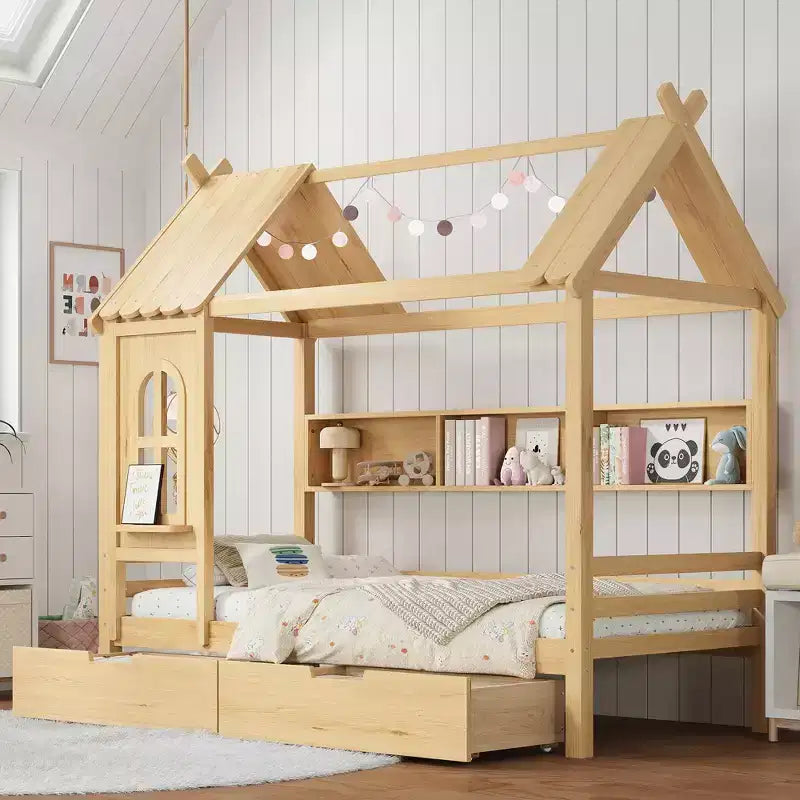 Lit cabane avec tiroirs de rangement et fenêtre, en bois massif avec étagères, blanc clair